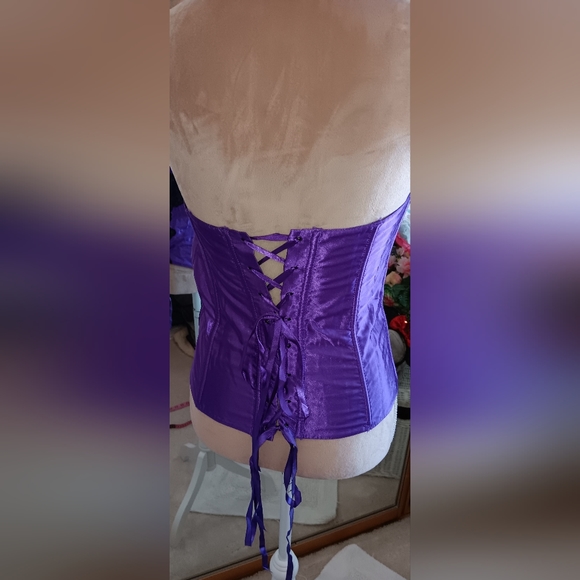 Frederick’s of Hollywood ~ Purple Satin Lace Strapless Corset – Size 34 - Picture 9 of 9